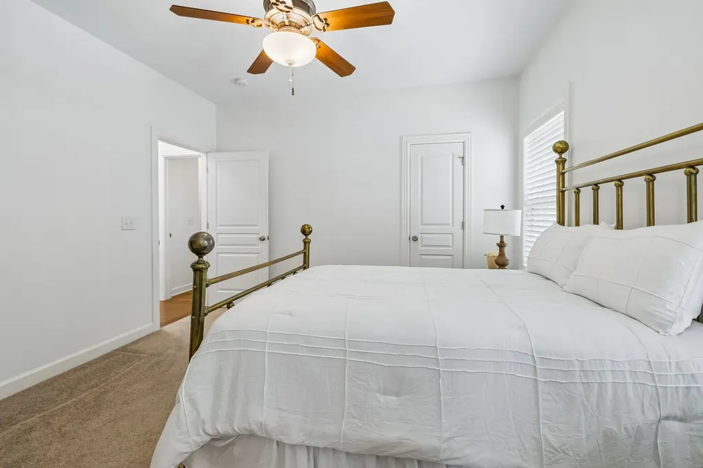 624 Collinscrest Court Nashville TN 37221