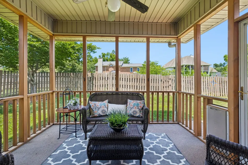 624 Collinscrest Court Nashville TN 37221