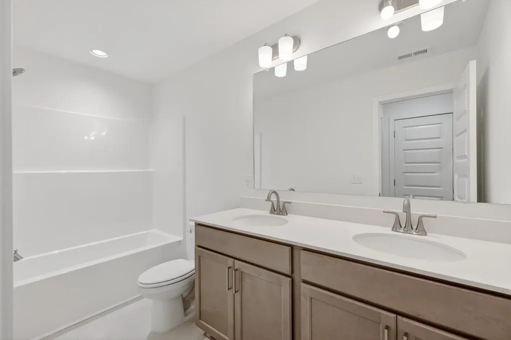 2592 Misty Creek Court Nashville TN 37207