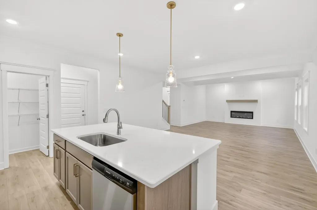 2592 Misty Creek Court Nashville TN 37207