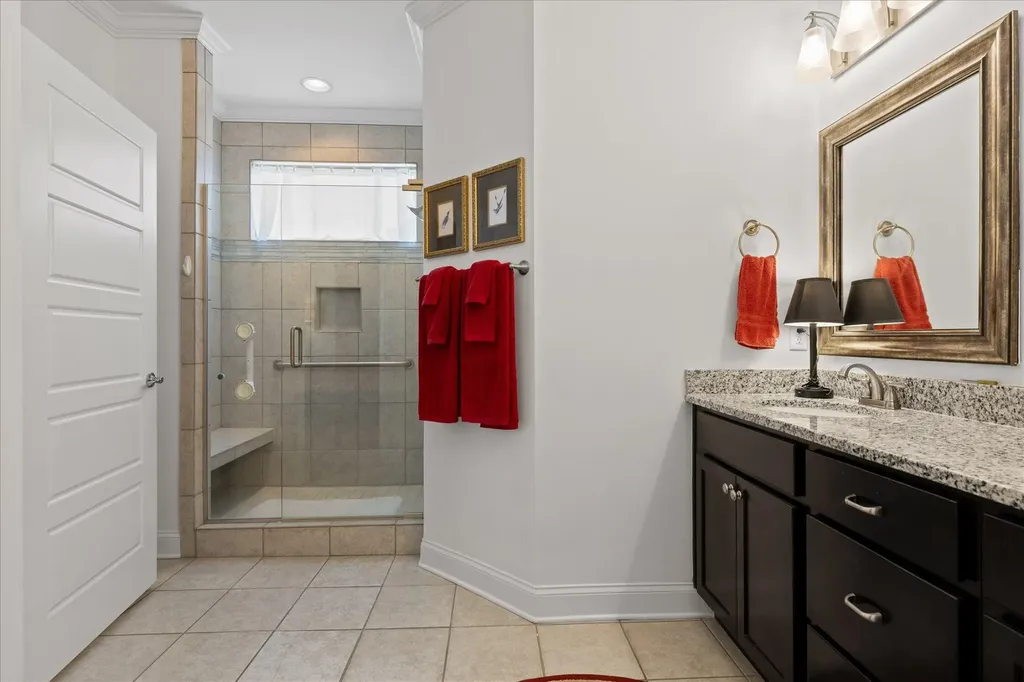 8242 Roy Lane Ooltewah TN 37363