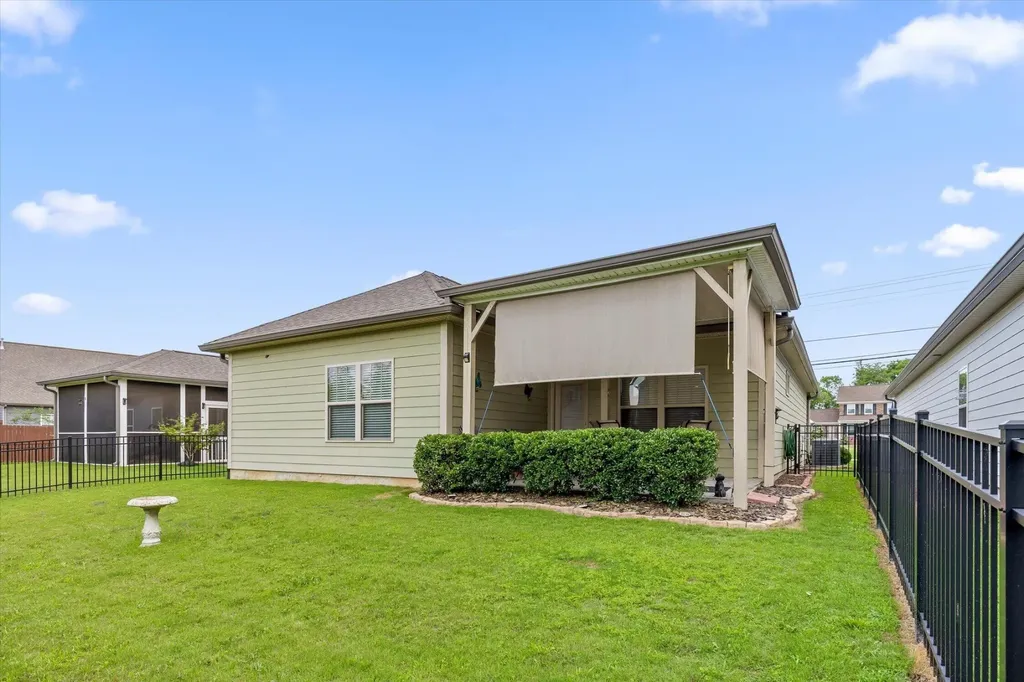 8242 Roy Lane Ooltewah TN 37363