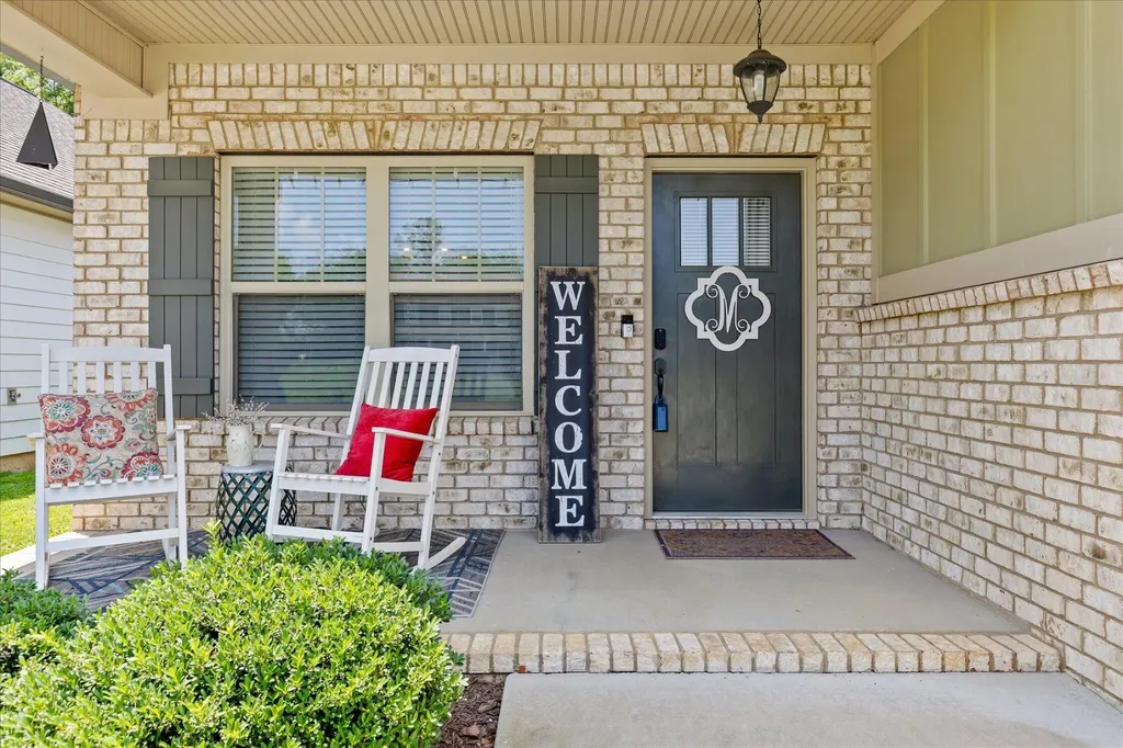 8242 Roy Lane Ooltewah TN 37363