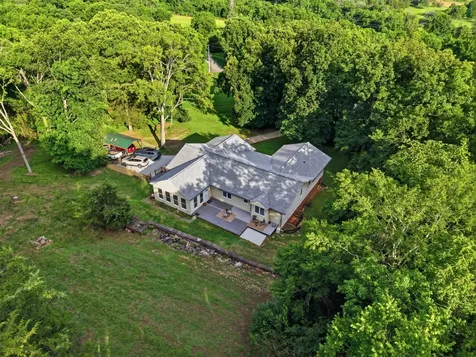 1053 Hillview Drive Hendersonville TN 37075