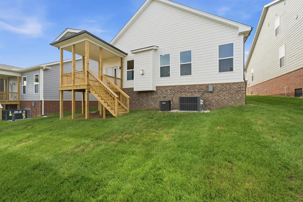 161 Rawling Lane Gallatin TN 37066