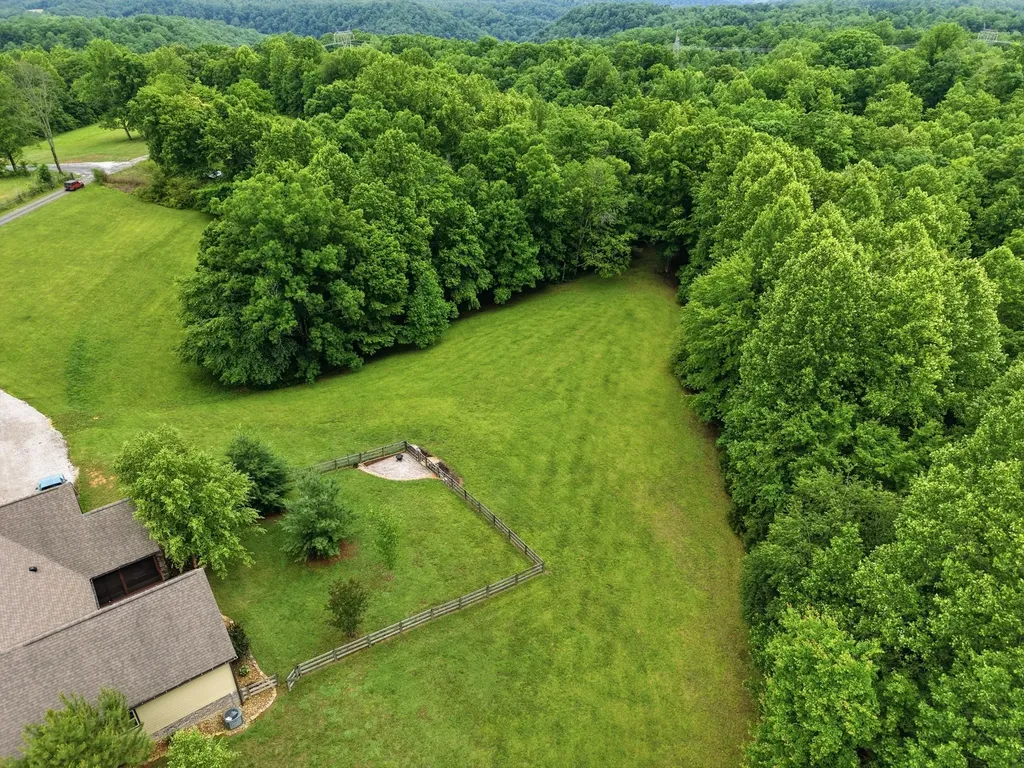 5277 Herrens Chapel Road Silver Point TN 38582