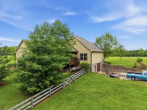 5277 Herrens Chapel Road Silver Point TN 38582