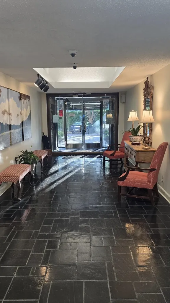 232 S Highland Street Memphis TN 38111