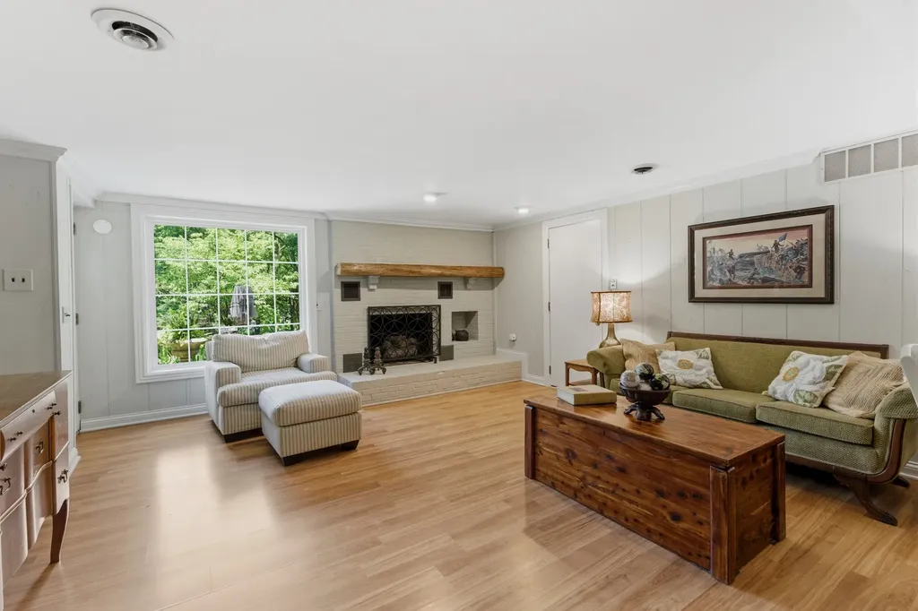 547 Lakeshore Drive Old Hickory TN 37138