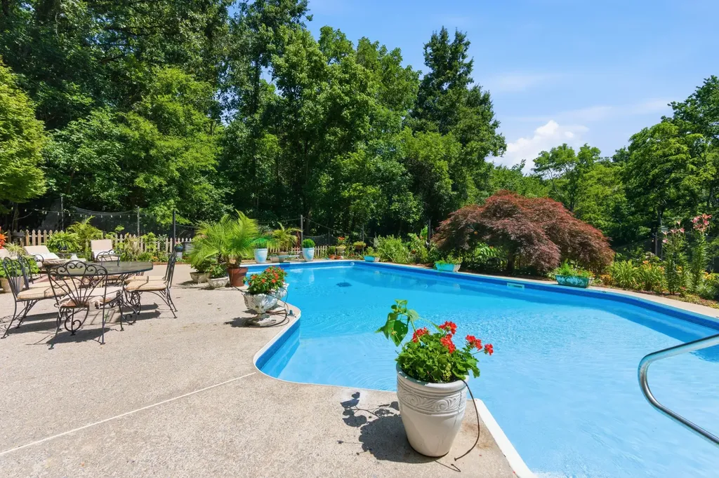 547 Lakeshore Drive Old Hickory TN 37138