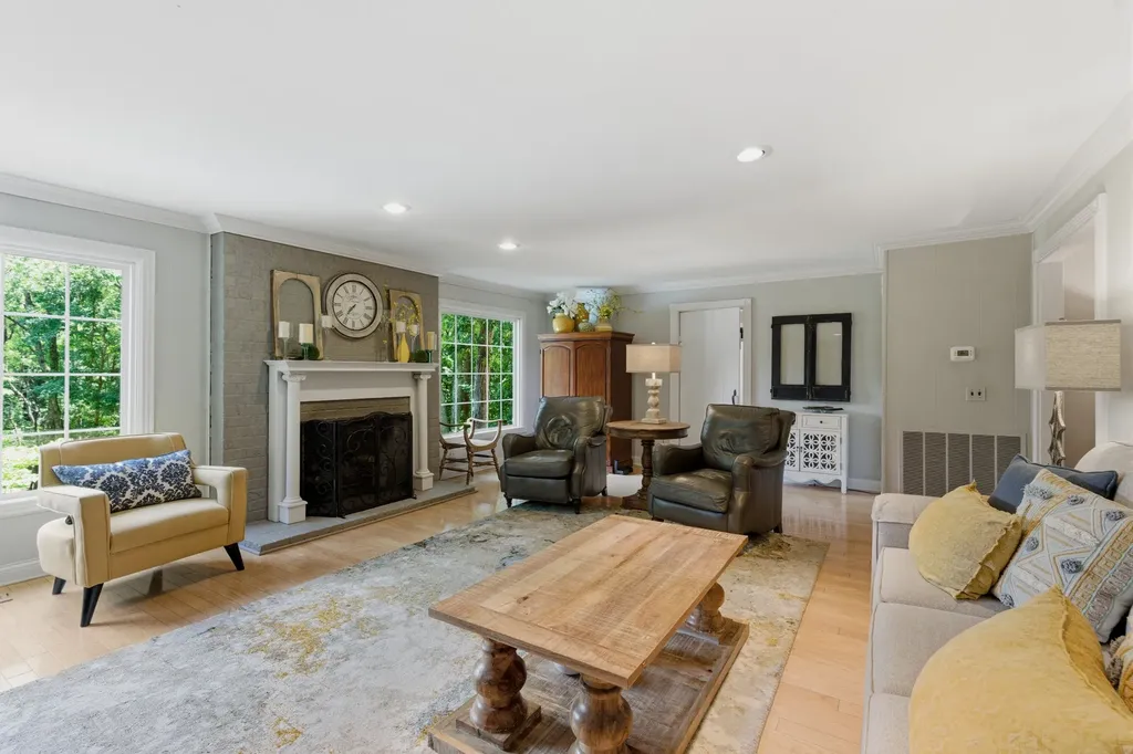 547 Lakeshore Drive Old Hickory TN 37138