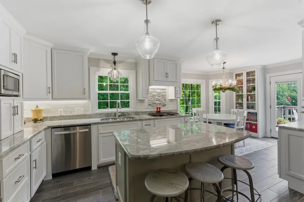 547 Lakeshore Drive Old Hickory TN 37138