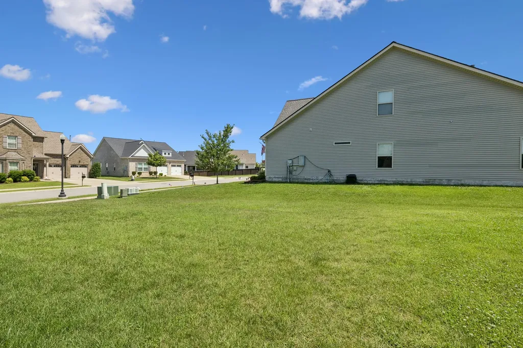 1310 Coates Lane Gallatin TN 37066