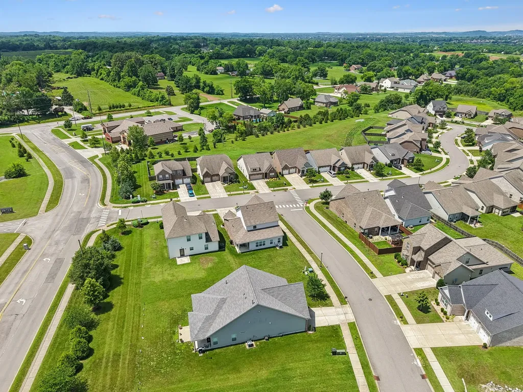 1310 Coates Lane Gallatin TN 37066
