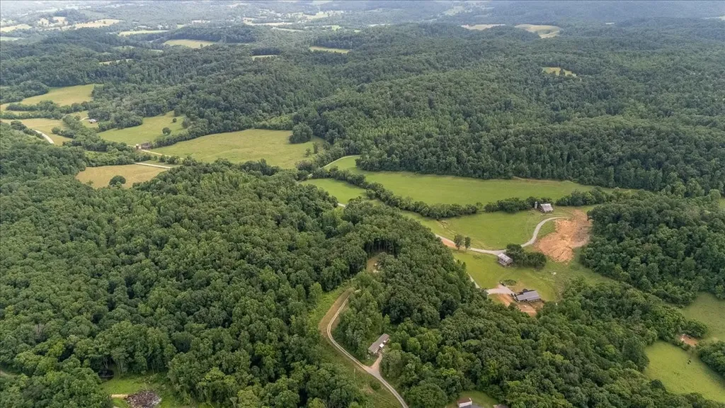 5077 Southpoint Ridge Road Hampshire TN 38461