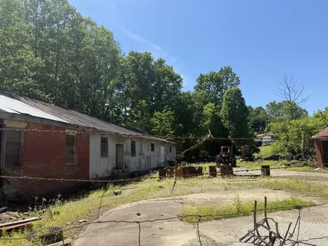 401 Second Avenue, E Central City KY 42330