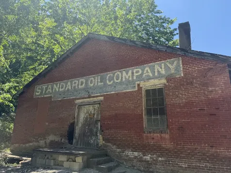 401 Second Avenue, E Central City KY 42330
