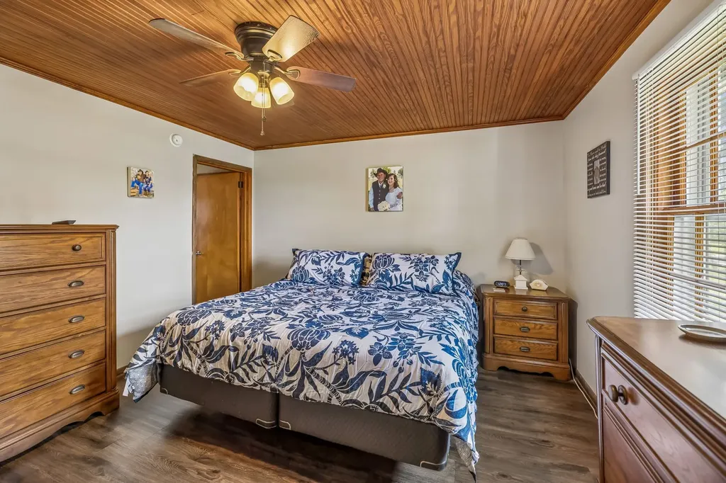 903 Days Road Lafayette TN 37083