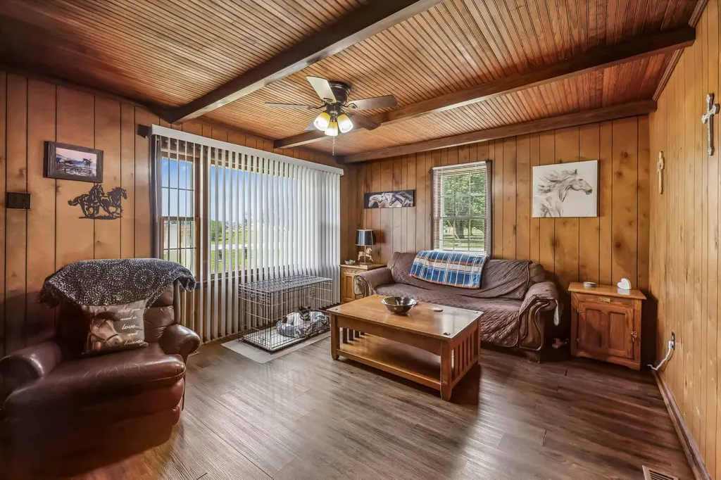 903 Days Road Lafayette TN 37083