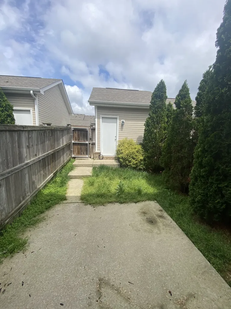 1437 Riverbrook Drive Hermitage TN 37076
