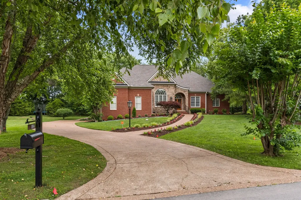 804 Highgrove Circle Franklin TN 37069