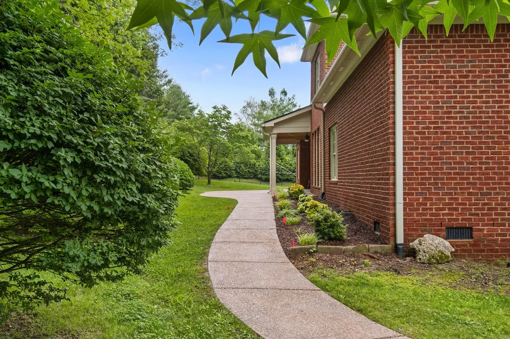 804 Highgrove Circle Franklin TN 37069