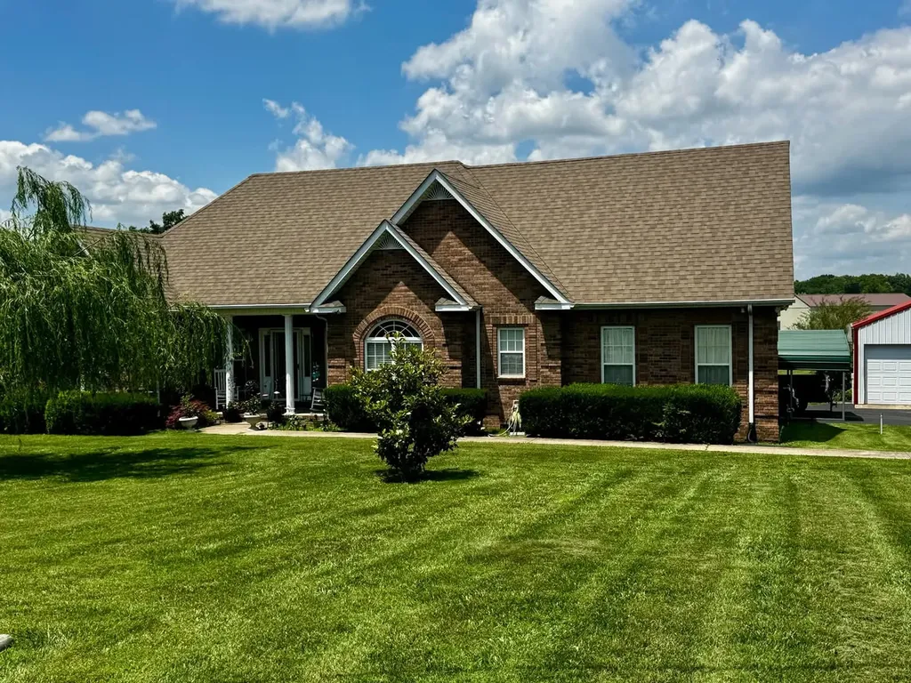 537 Tuck Road Lafayette TN 37083