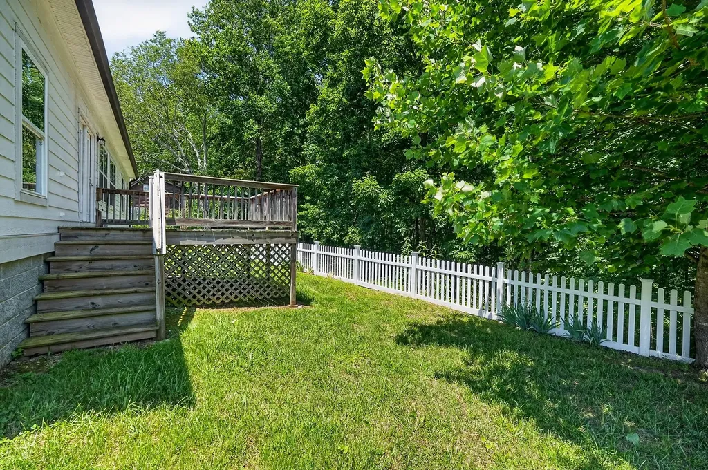 105 Shiloh Lane Smithville TN 37166