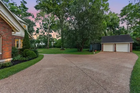 3609 Saratoga Drive Nashville TN 37205
