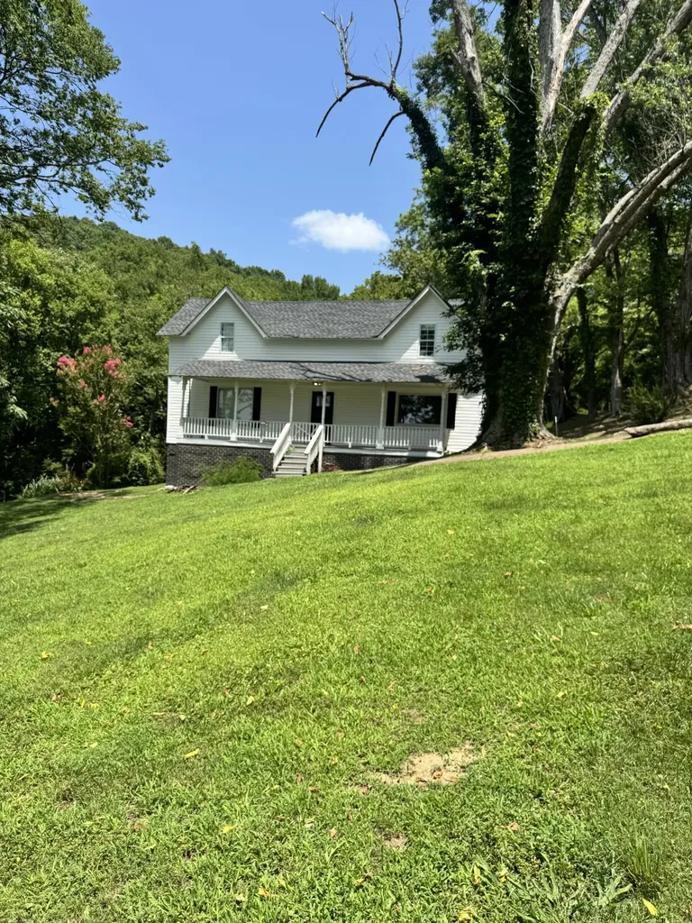 97 Mcclures Bend Lane Carthage TN 37030