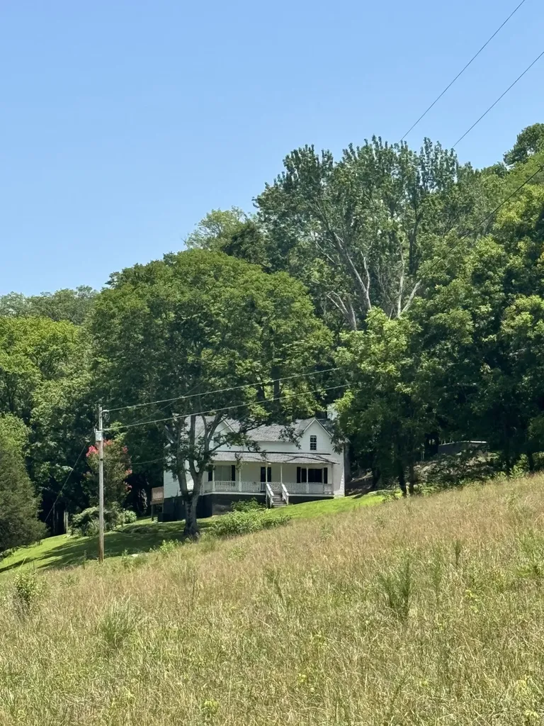 97 Mcclures Bend Lane Carthage TN 37030
