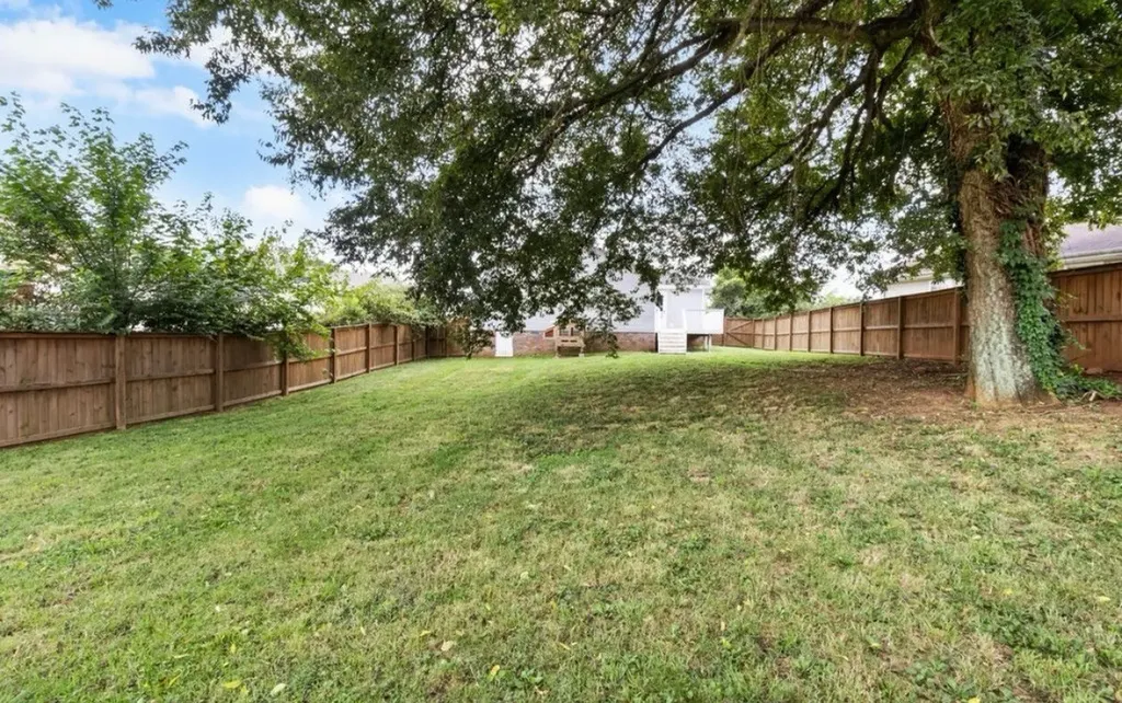 2424 Calico Court Clarksville TN 37042