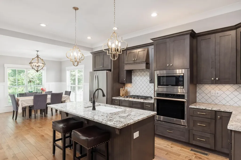 9458 Silver Stone Lane Ooltewah TN 37363