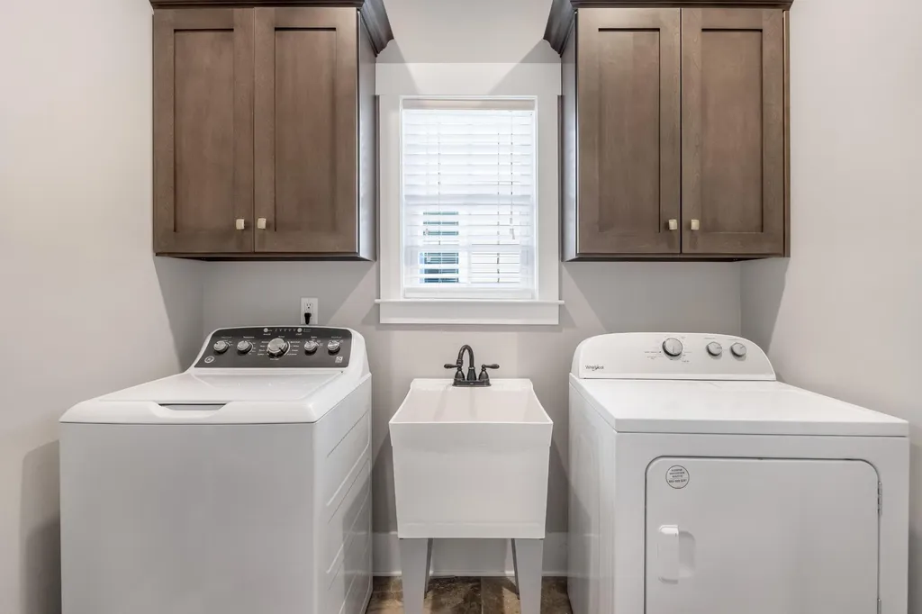 9458 Silver Stone Lane Ooltewah TN 37363