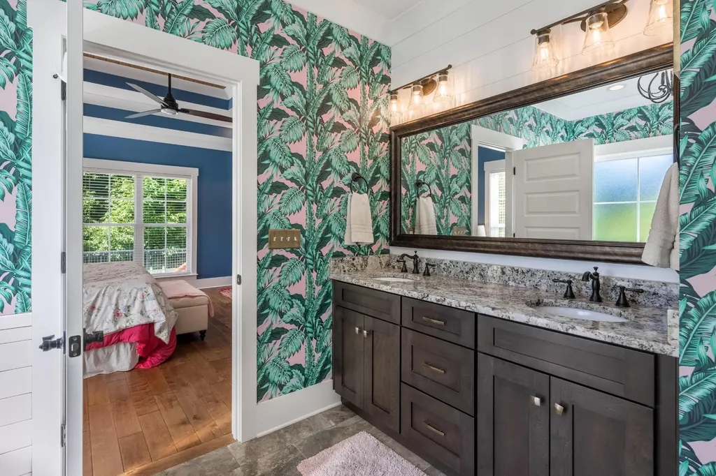 9458 Silver Stone Lane Ooltewah TN 37363