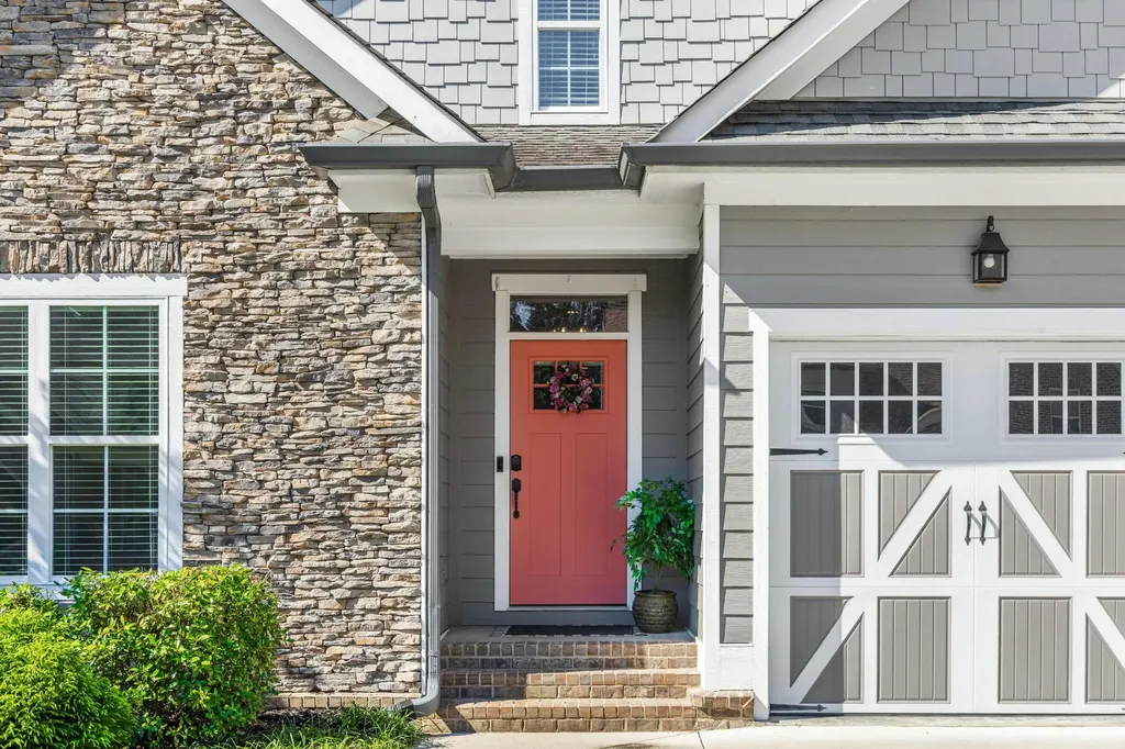 9458 Silver Stone Lane Ooltewah TN 37363