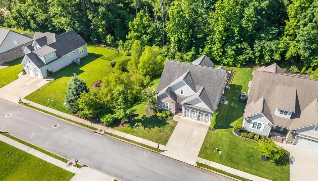9458 Silver Stone Lane Ooltewah TN 37363