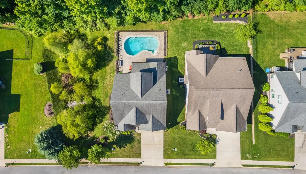 9458 Silver Stone Lane Ooltewah TN 37363