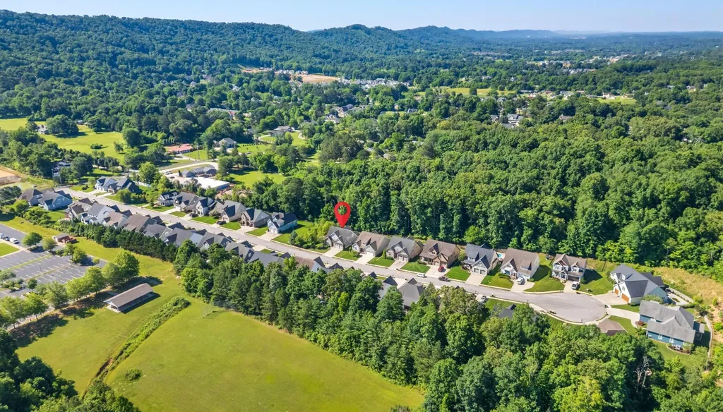 9458 Silver Stone Lane Ooltewah TN 37363
