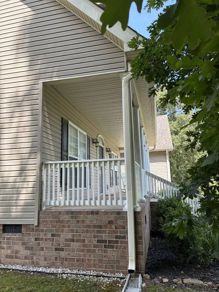 545 Red Fox Drive Burns TN 37029