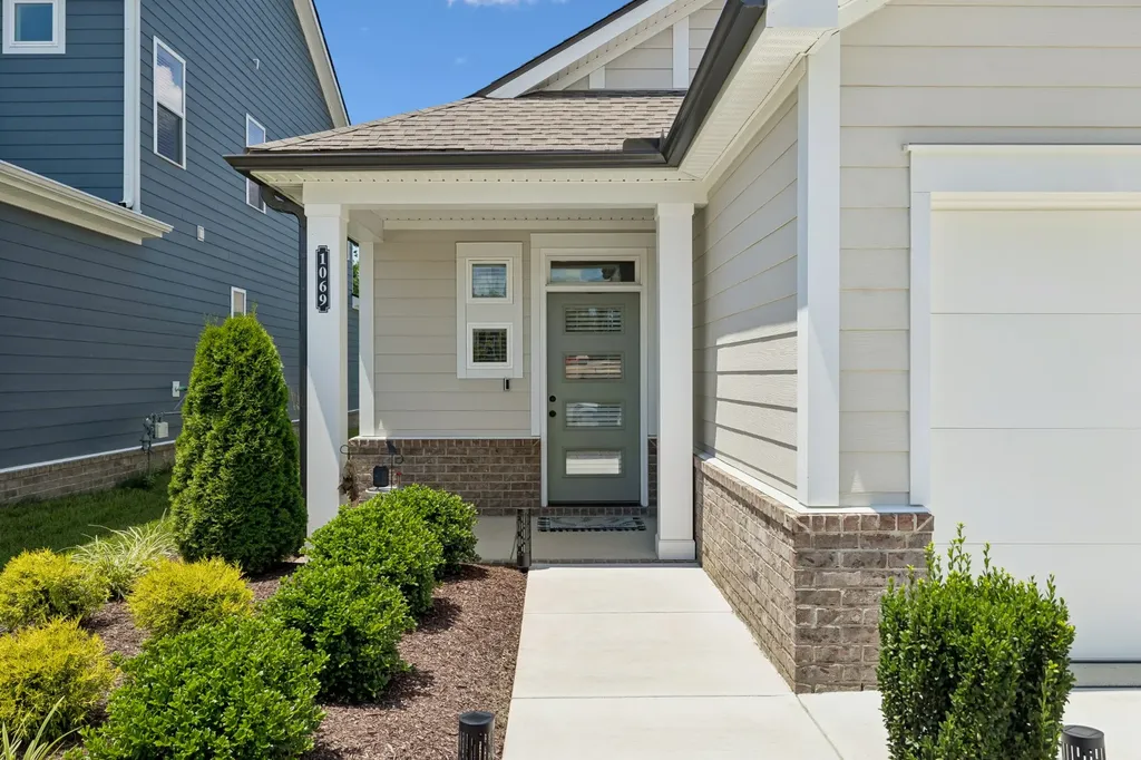1069 Linn Cove Court Gallatin TN 37066