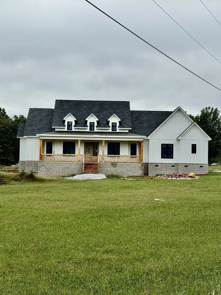 3725 Ledford Mill Road Wartrace TN 37183
