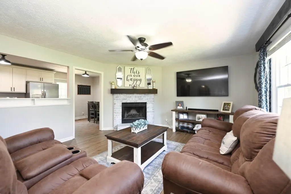 409 Sunnybrook Drive White House TN 37188