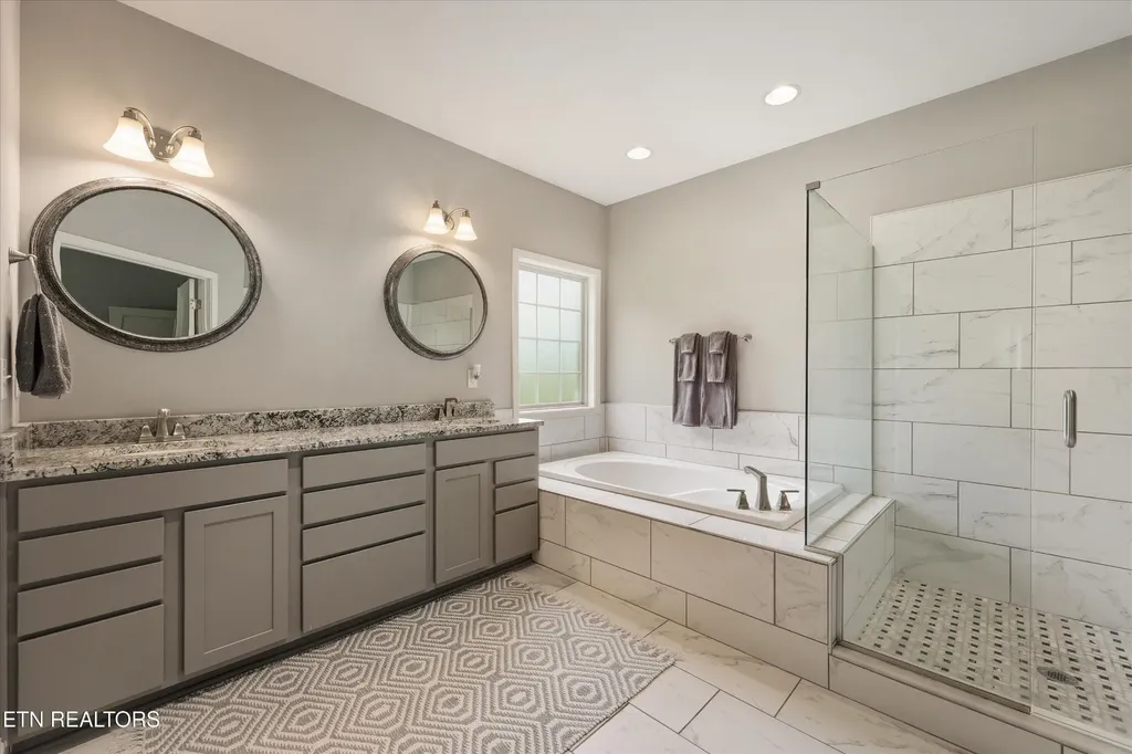 12534 Cotton Blossom Lane Knoxville TN 37934