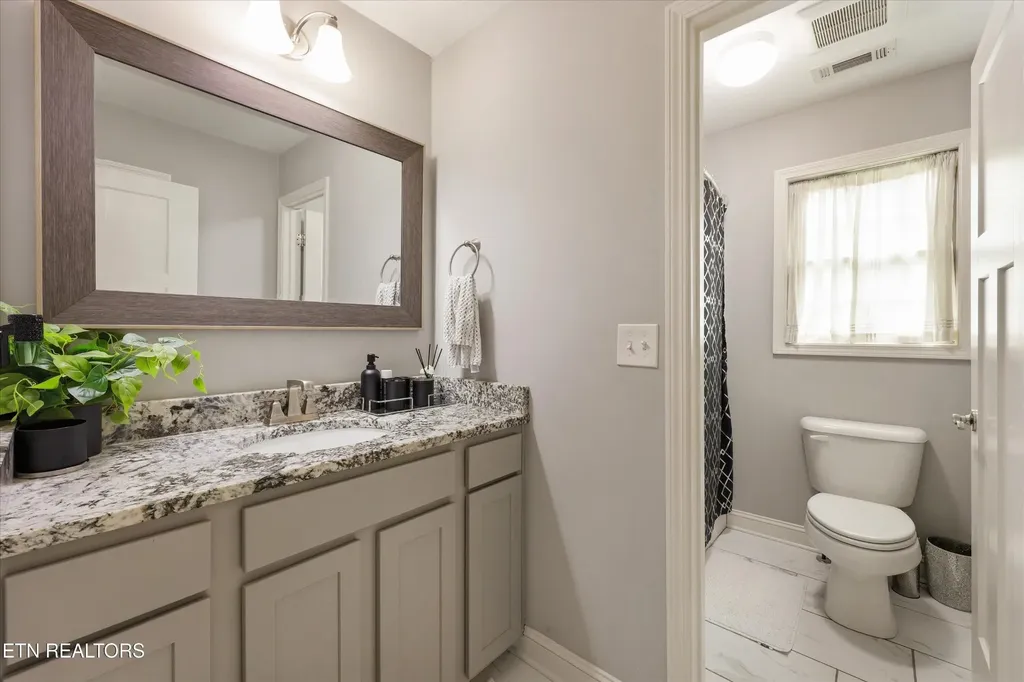 12534 Cotton Blossom Lane Knoxville TN 37934