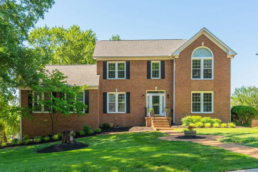 612 Indian Hills Mound Goodlettsville TN 37072