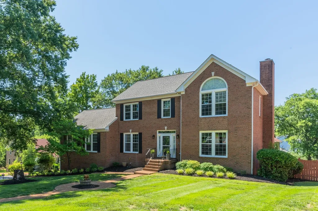 612 Indian Hills Mound Goodlettsville TN 37072