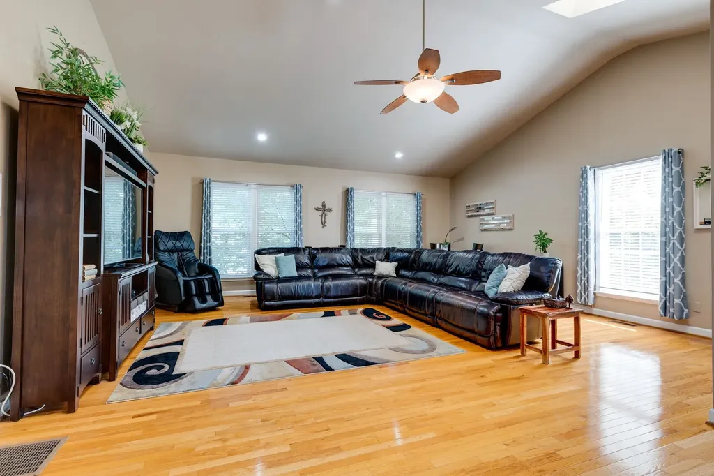 612 Indian Hills Mound Goodlettsville TN 37072