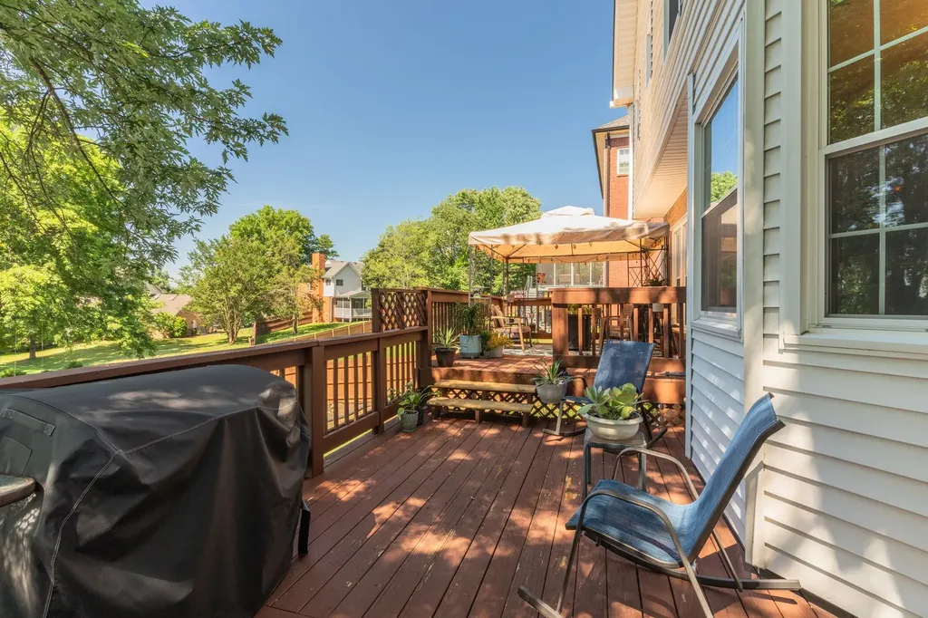 612 Indian Hills Mound Goodlettsville TN 37072