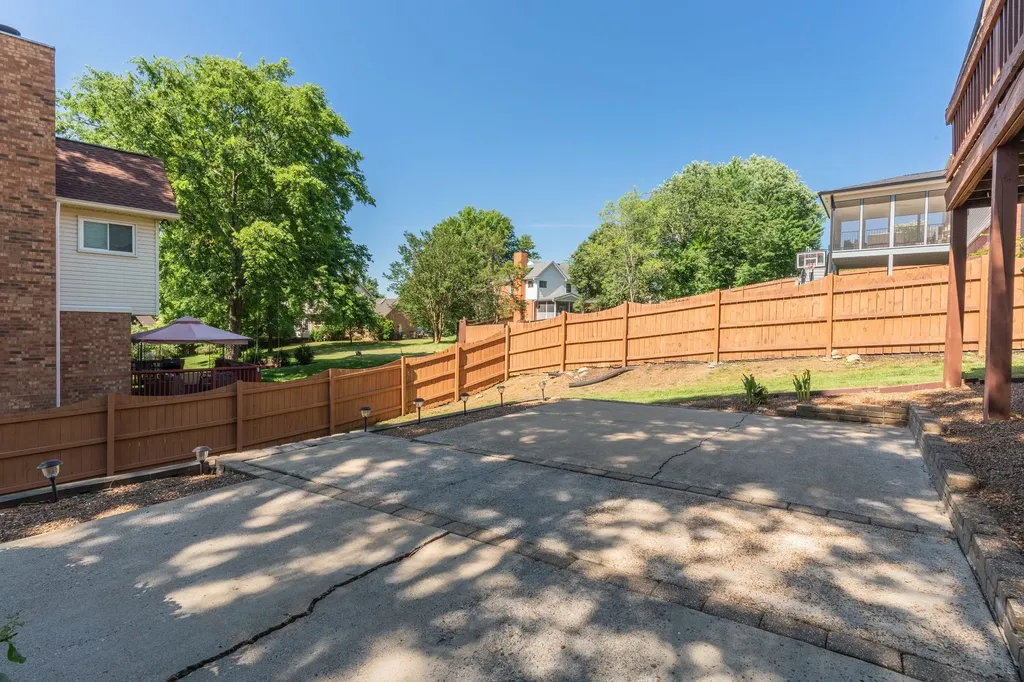 612 Indian Hills Mound Goodlettsville TN 37072